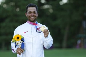 Xander Schauffele With 2 Clutch Putts Gives Us Gold In Golf