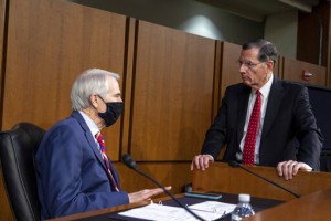 Bill Repealing Iraq War Powers Advances In Senate