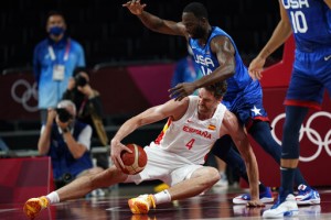 Durant Scores 29, Us Reaches Olympic Semis, Tops Spain 95 81