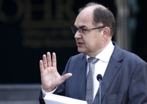 New Un Envoy To Bosnia Faces Angry Opposition From Serbs