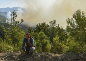 Fire Crews Still Battling Turkish Blazes As Some Reignite