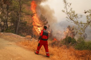 Turkey Battles Wildfires For 6th Day, Eu To Send Planes