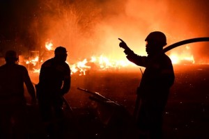 Thousands Flee Homes Outside Athens As Heat Fuels Wildfires