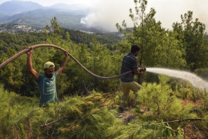 Fire Crews Still Battling Turkish Blazes As Some Reignite