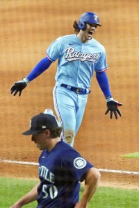 Heim Hits Walk Off Hr Again, Rangers Rally Past Mariners 4 3
