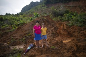 Their Town Wiped Out By A Mudslide, People Of La Reina Mourn
