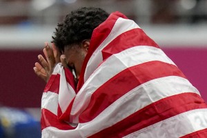 A Star Is Found: In 200, De Grasse Finally Gets His Gold