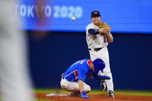Alvarez A Summer Winter Medalist, Us Reaches Baseball Final