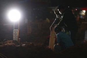 Indonesia Surpasses 100,000 Deaths Amid New Virus Wave