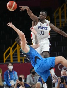 Batum’s Block Lifts France Over Doncic, Slovenia 90 89