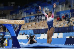 Simone Biles Sticks Landing In Balance Beam At Olympics