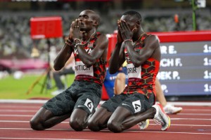 A Star Is Found: In 200, De Grasse Finally Gets His Gold