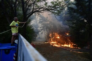 Thousands Flee Homes As Heat Wave Fuels Greek Wildfire