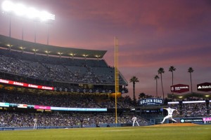 Leading Off: Astros Sure To Hear From Fans At Dodger Stadium