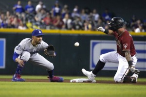 Betts Returns With Hr, Dodgers Pound Diamondbacks 13 0