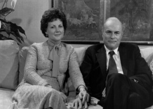 Mother Of Would Be Reagan Assassin John Hinckley Dies At 95
