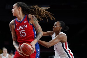 Wilson Leads Us To Quarters With 93 82 Win Over France