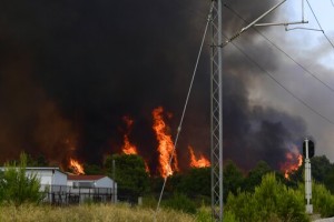 Thousands Flee Homes As Heat Wave Fuels Greek Wildfire