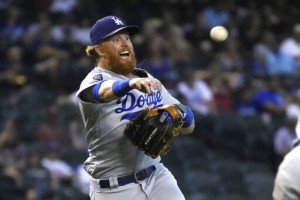 Betts Returns With Hr, Dodgers Pound Diamondbacks 13 0