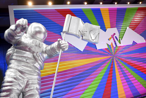 Mtv Marks 40th Anniversary With A “moon Person” Image