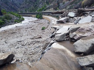 Flood Watches In Us West As Mudslides Close Major Interstate