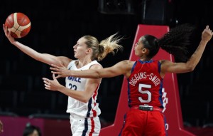 Wilson Leads Us To Quarters With 93 82 Win Over France