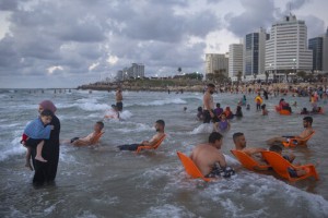 Ap Photos: Faith, Sport And Festival: The Month In Religion