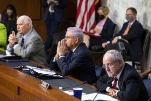 Bill Repealing Iraq War Powers Advances In Senate
