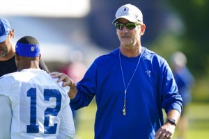Colts’ Qb Carson Wentz Out 5 12 Weeks With Broken Foot