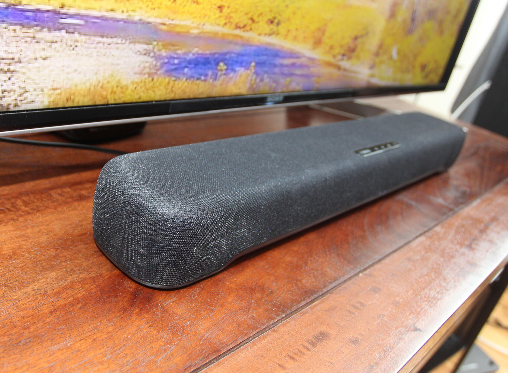 <p>Yamaha SR-C20A has a dedicated Clear Voice mode to make dialogue a little easier to understand. (Ty Pendlebury/CNET/TNS)</p>