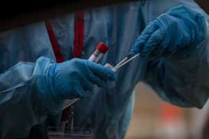 Cdc Shortens Isolation Time For Health Care Workers With Covid 19