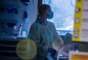 Cdc Director Explains New Covid 19 Guidance As The Us Smashes Record For Daily New Cases
