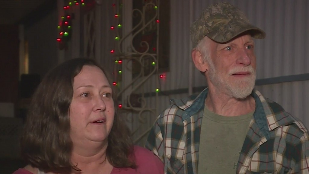 ‘my Life Got Better When I Met Her’: Evacuees Engaged After Meeting At Caldor Fire Evacuation Center