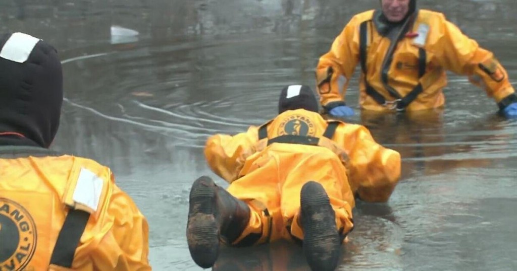 St. Louis Firefighters Train For Ice Rescues In Benton Park