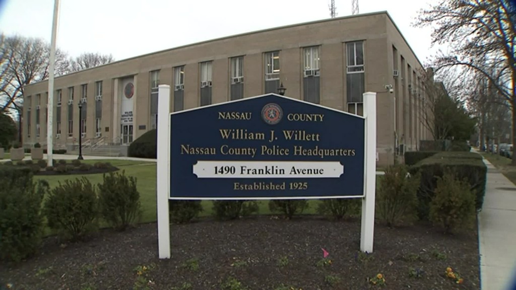 New York Teacher Is Arrested For Allegedly Administering A Covid 19 Vaccine At Her Home