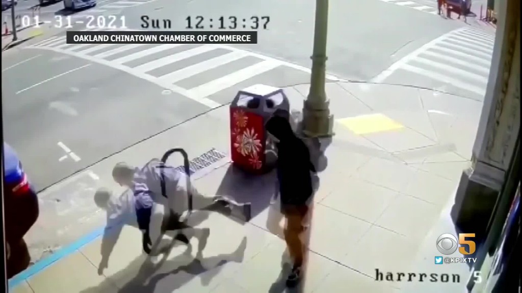Chinatown Cash Only Businesses Convert To Credit To Stop Attacks An Asians
