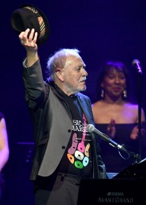Procol Harem Frontman Gary Brooker Dies At Age 76