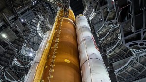 Nasa Rolls Mega Artemis I Moon Rocket Out To The Launchpad