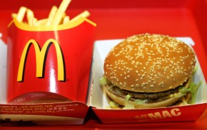 2 Surprising Reasons Behind The Obesity Epidemic: Too Much Salt, Not Enough Water